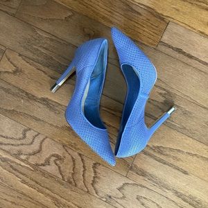 Guess purple high heel pumps Pre-owned Size 10